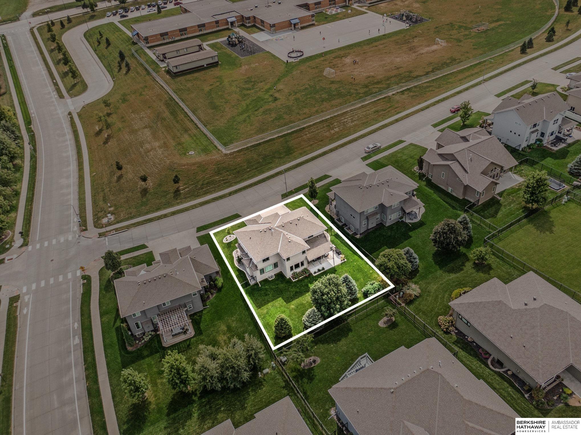 Papillion, Nebraska 68046, United States, 5 Bedrooms Bedrooms, ,3 BathroomsBathrooms,Residential,Pending,213669