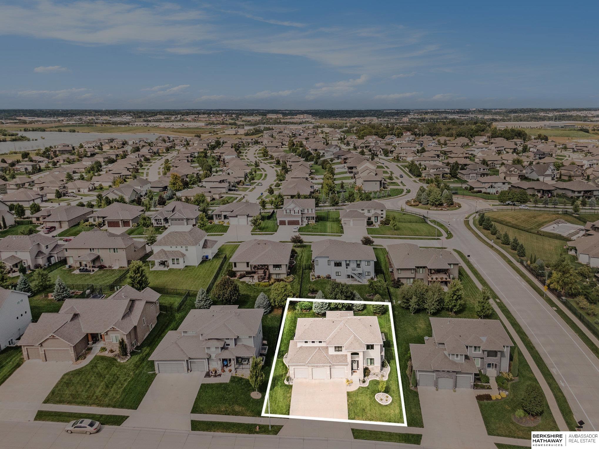 Papillion, Nebraska 68046, United States, 5 Bedrooms Bedrooms, ,3 BathroomsBathrooms,Residential,Pending,213669