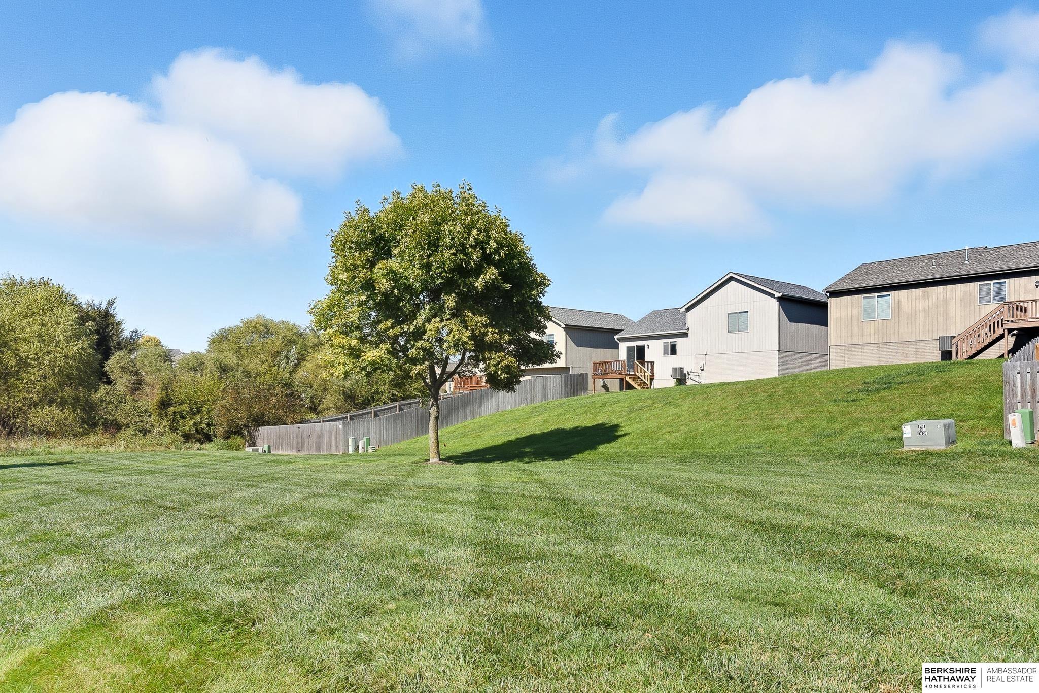 Omaha, Nebraska 68135, United States, 3 Bedrooms Bedrooms, ,2 BathroomsBathrooms,Residential,Active,227794