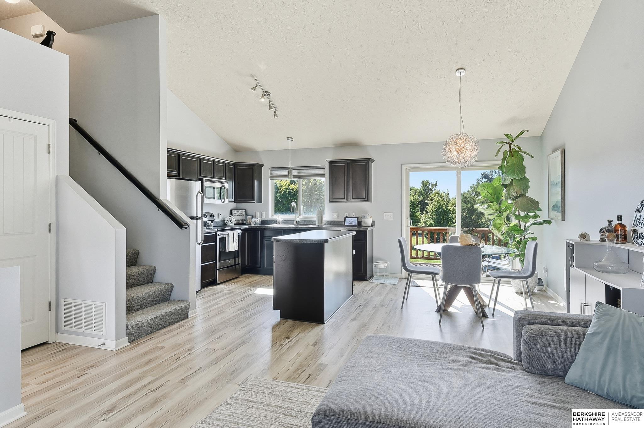 Omaha, Nebraska 68135, United States, 3 Bedrooms Bedrooms, ,2 BathroomsBathrooms,Residential,Active,227794