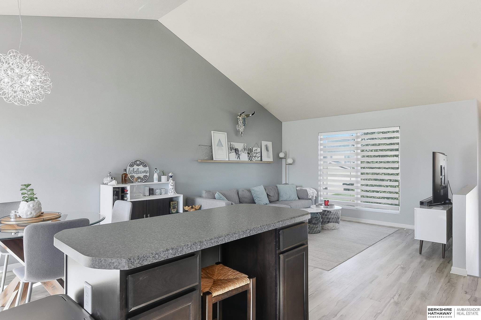 Omaha, Nebraska 68135, United States, 3 Bedrooms Bedrooms, ,2 BathroomsBathrooms,Residential,Active,227794