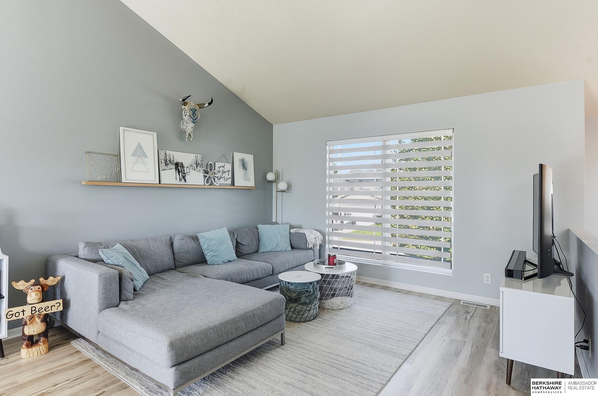 Omaha, Nebraska 68135, United States, 3 Bedrooms Bedrooms, ,2 BathroomsBathrooms,Residential,Active,227794