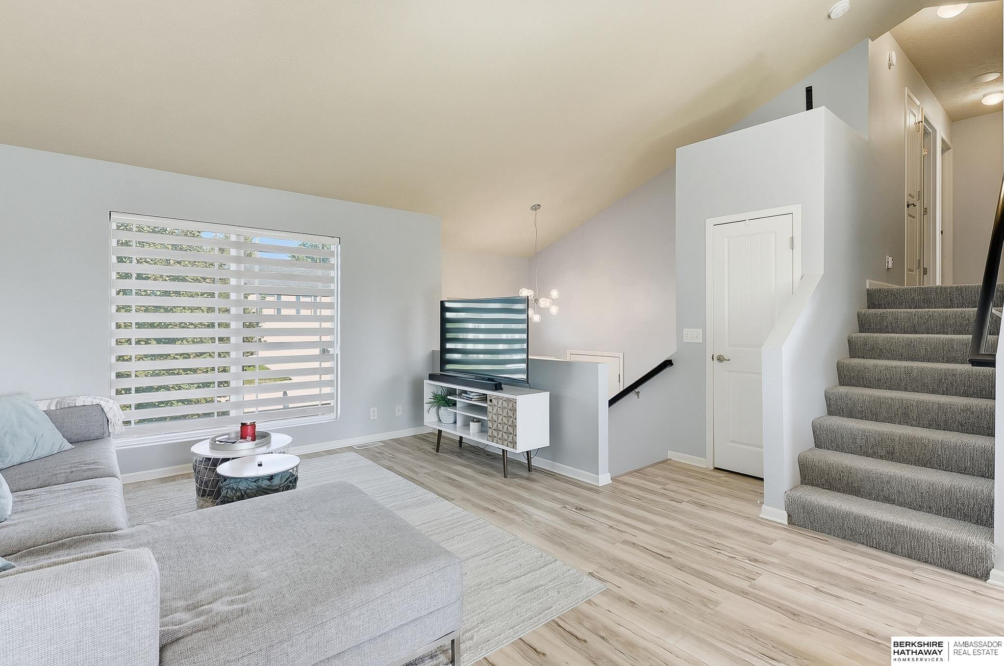 Omaha, Nebraska 68135, United States, 3 Bedrooms Bedrooms, ,2 BathroomsBathrooms,Residential,Active,227794