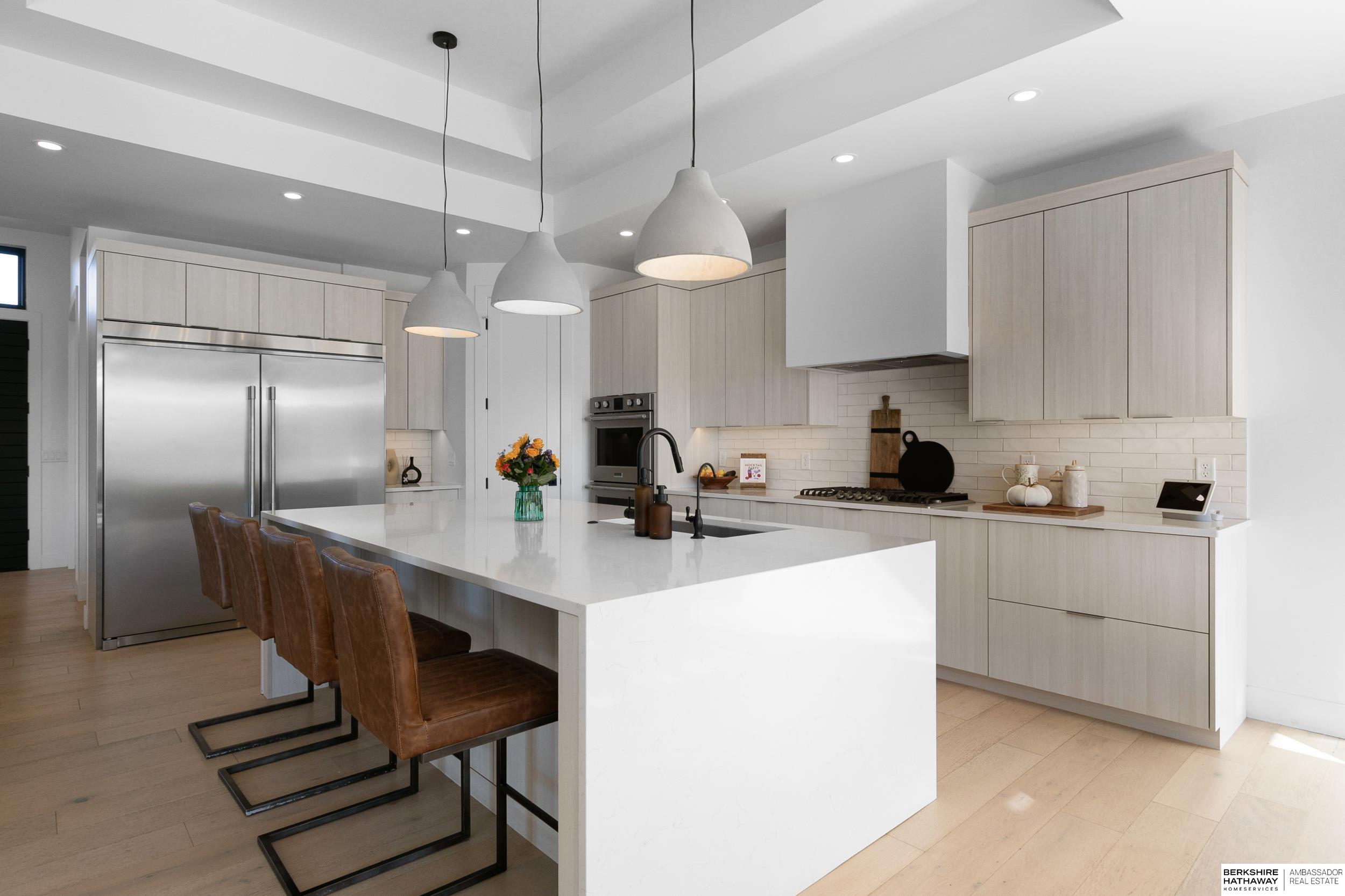 Lincoln, Nebraska 68520, United States, 5 Bedrooms Bedrooms, ,4 BathroomsBathrooms,Residential,Active,232952