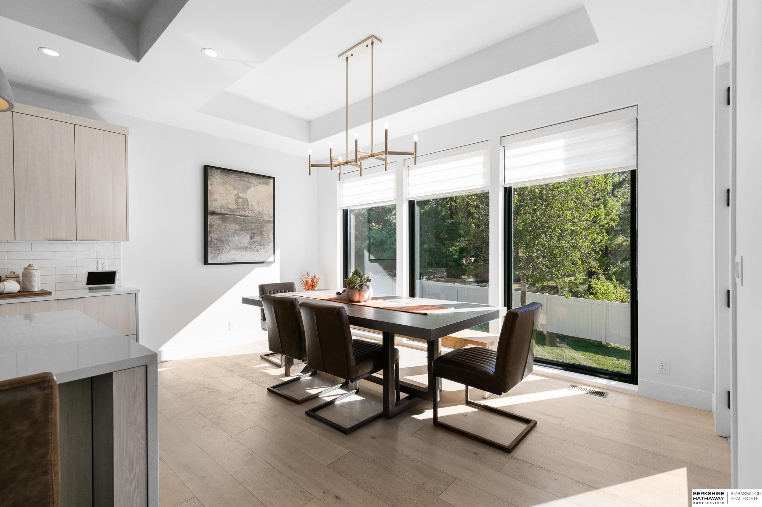 Lincoln, Nebraska 68520, United States, 5 Bedrooms Bedrooms, ,4 BathroomsBathrooms,Residential,Active,232952