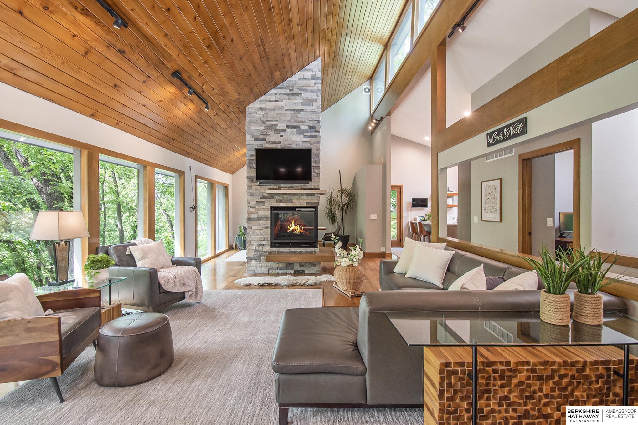 Bellevue, Nebraska 68005, United States, 4 Bedrooms Bedrooms, ,3 BathroomsBathrooms,Residential,Active,237668