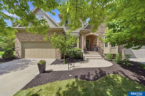 Photo of 7841 Preserve Lane, Lincoln, NE 68516 (MLS # 22619002)