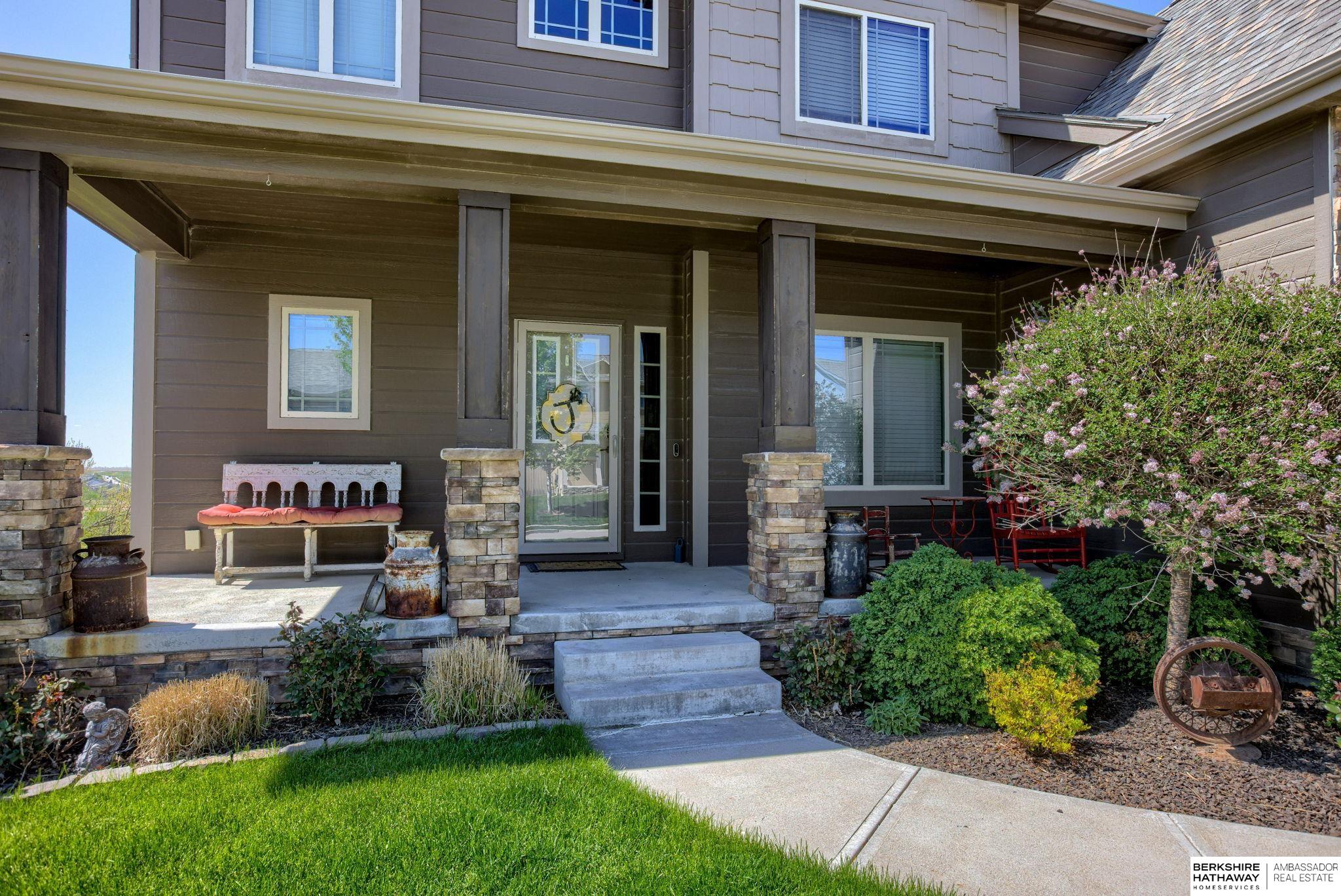 Bennington, Nebraska 68007, United States, 4 Bedrooms Bedrooms, ,3 BathroomsBathrooms,Residential,Active,132164