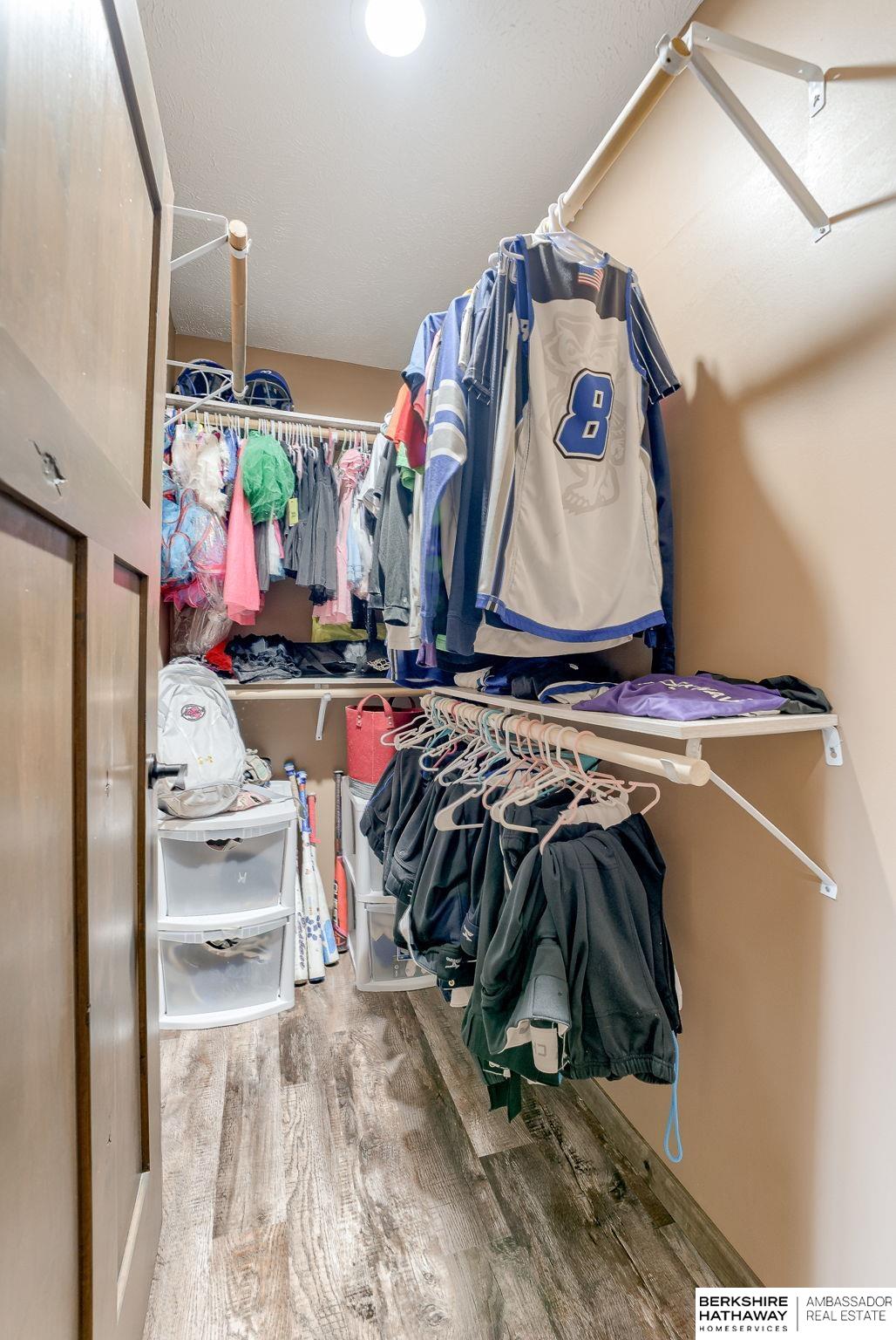 Bennington, Nebraska 68007, United States, 4 Bedrooms Bedrooms, ,3 BathroomsBathrooms,Residential,Active,132164