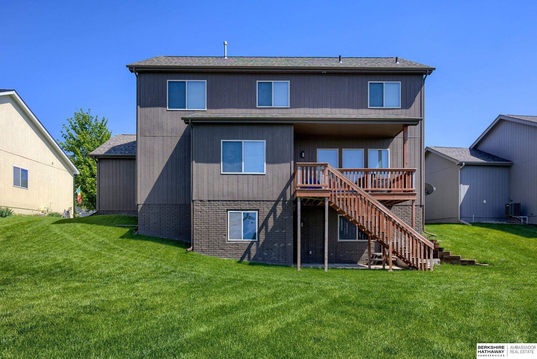 Bennington, Nebraska 68007, United States, 4 Bedrooms Bedrooms, ,3 BathroomsBathrooms,Residential,Active,132164