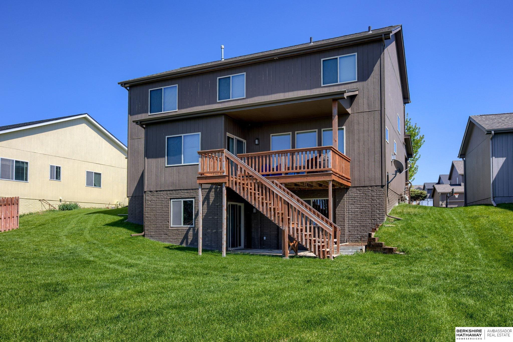 Bennington, Nebraska 68007, United States, 4 Bedrooms Bedrooms, ,3 BathroomsBathrooms,Residential,Active,132164