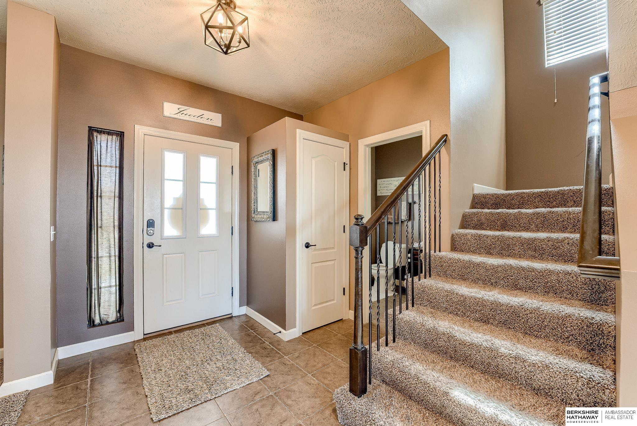 Bennington, Nebraska 68007, United States, 4 Bedrooms Bedrooms, ,3 BathroomsBathrooms,Residential,Active,132164