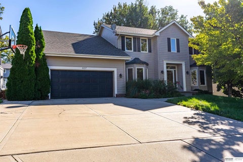 Photo of 6157 S 178th Street, Omaha, NE 68135 (MLS # 22628581)