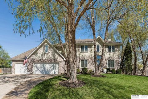 Photo of 13518 Decatur Circle, Omaha, NE 68154 (MLS # 22610344)
