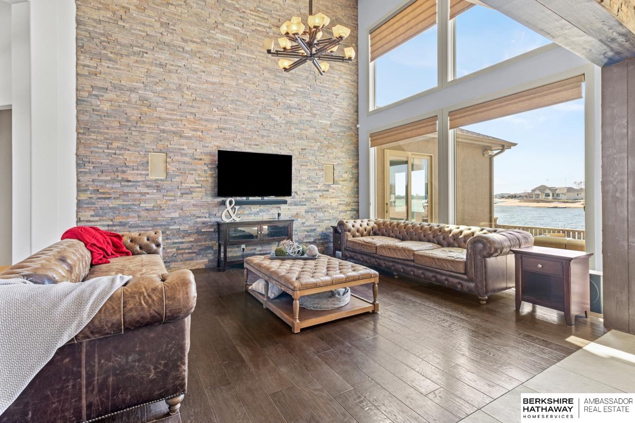 Valley, Nebraska 68064, United States, 6 Bedrooms Bedrooms, ,5 BathroomsBathrooms,Residential,Active,107728