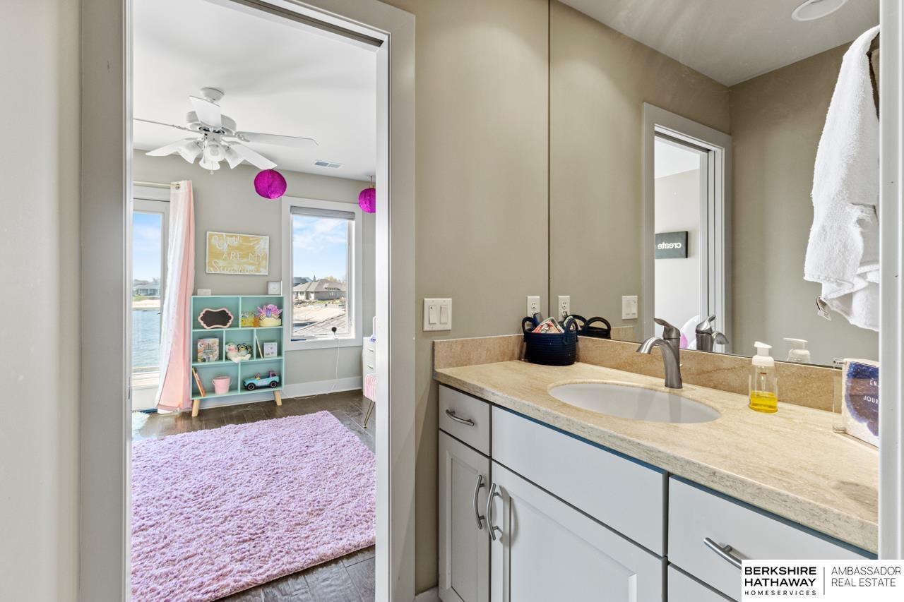 Valley, Nebraska 68064, United States, 6 Bedrooms Bedrooms, ,5 BathroomsBathrooms,Residential,Active,107728