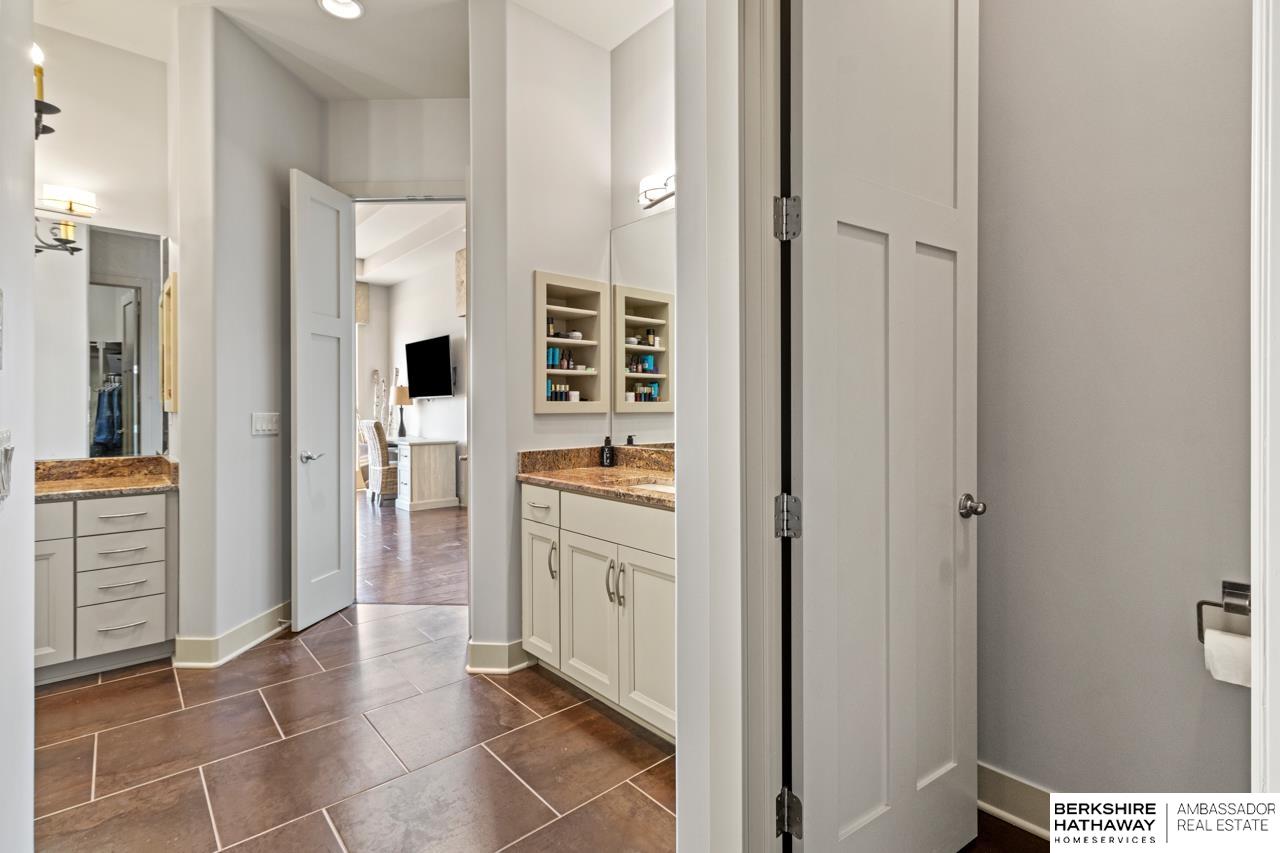 Valley, Nebraska 68064, United States, 6 Bedrooms Bedrooms, ,5 BathroomsBathrooms,Residential,Active,107728