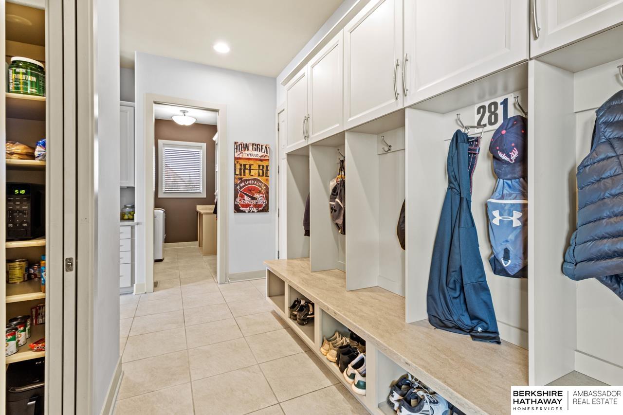 Valley, Nebraska 68064, United States, 6 Bedrooms Bedrooms, ,5 BathroomsBathrooms,Residential,Active,107728