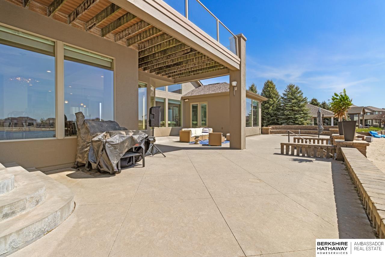 Valley, Nebraska 68064, United States, 6 Bedrooms Bedrooms, ,5 BathroomsBathrooms,Residential,Active,107728