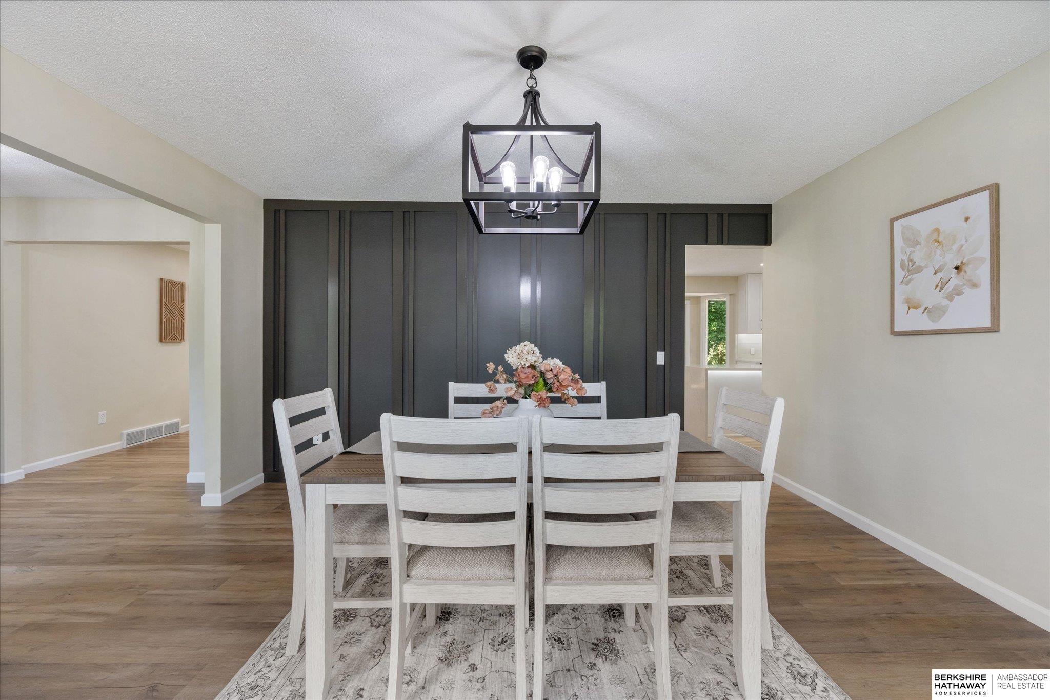 Council Bluffs, Iowa 51503, United States, 5 Bedrooms Bedrooms, ,4 BathroomsBathrooms,Residential,Pending,222191