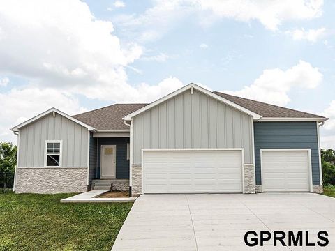 Photo of 12412 S 205th Avenue, Gretna, NE 68028 (MLS # 22602975)