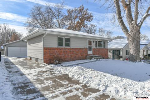 Photo of 5337 Garland Street, Lincoln, NE 68504 (MLS # 22534112)