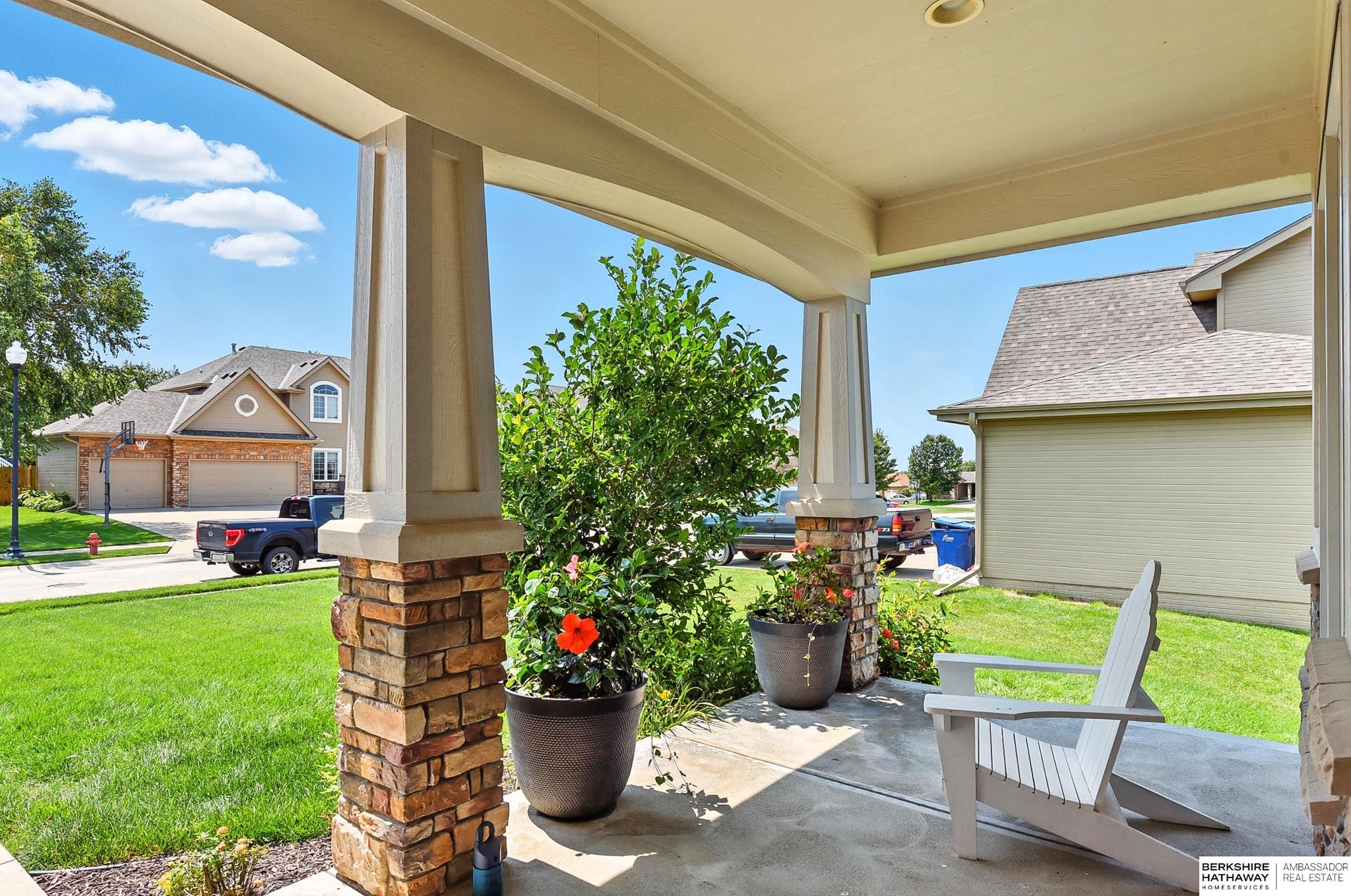 Papillion, Nebraska 68046, United States, 4 Bedrooms Bedrooms, ,3 BathroomsBathrooms,Residential,Active,195032