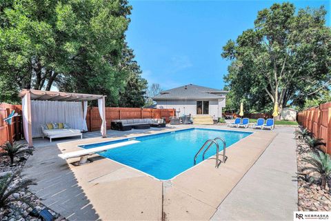 Photo of 1505 N 213th Circle, Elkhorn, NE 68022 (MLS # 22611286)