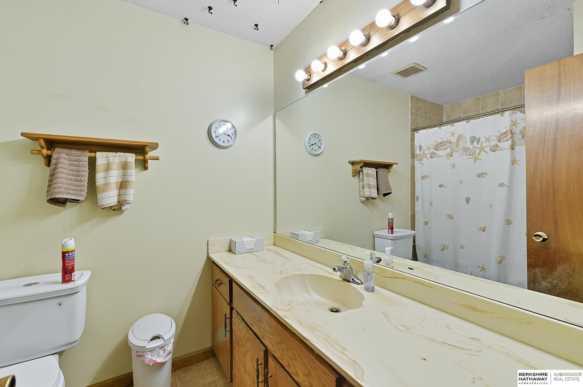 Blair, Nebraska 68008, United States, 4 Bedrooms Bedrooms, ,3 BathroomsBathrooms,Residential,Active,212049