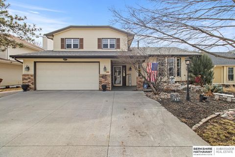 Photo of 2317 Georgetown Place, Bellevue, NE 68123 (MLS # 22605841)
