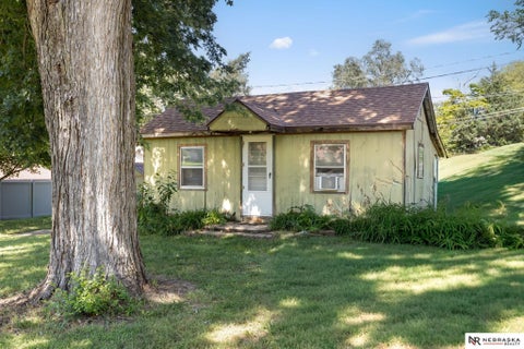 Photo of 612 Elm Street, Ashland, NE 68003 (MLS # 22626305)