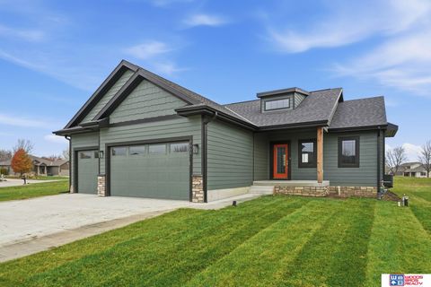 Photo of 6664 Shadow Ridge Place, Columbus, NE 68601 (MLS # 22533781)