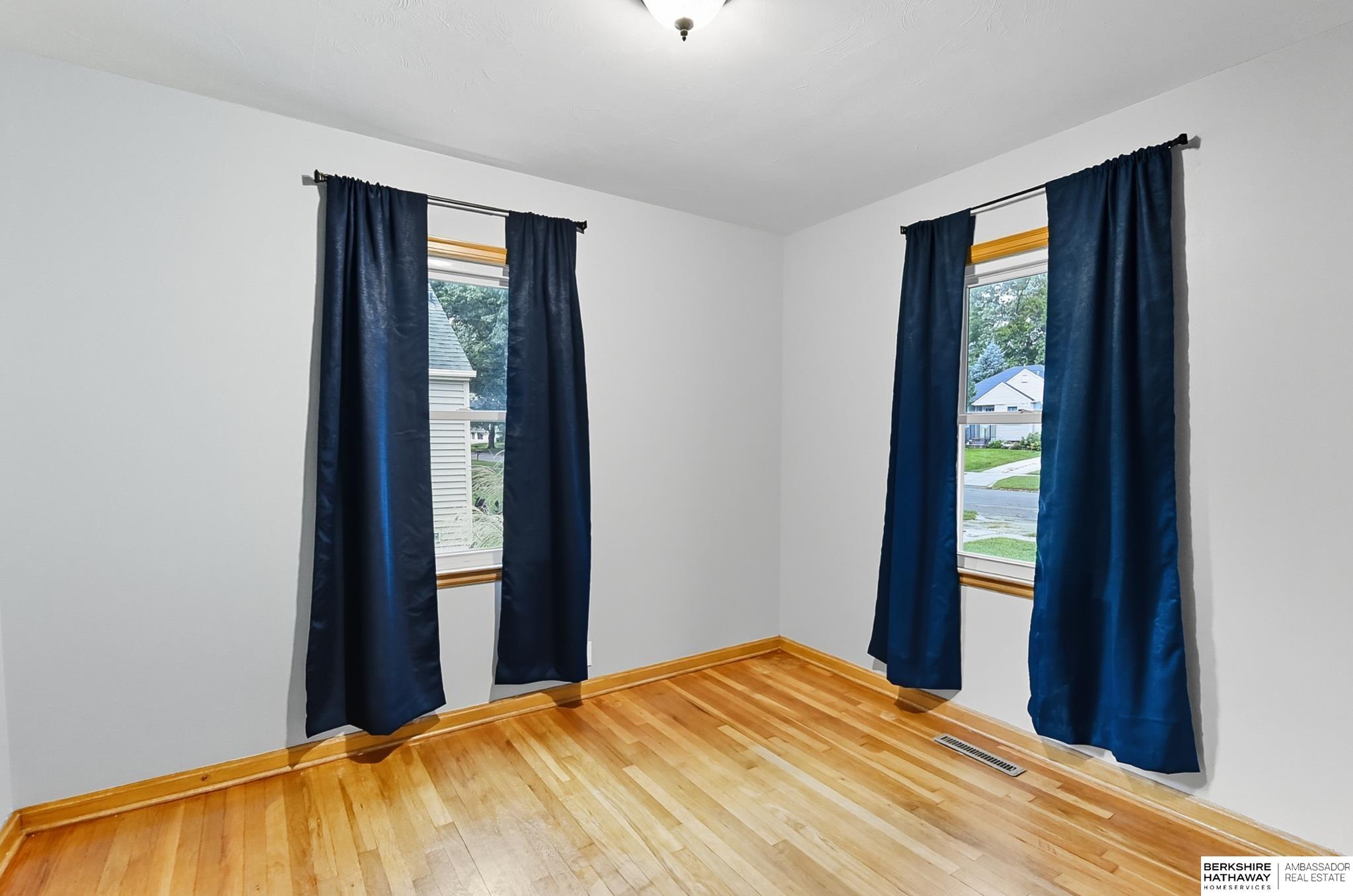 Wahoo, Nebraska 68066, United States, 4 Bedrooms Bedrooms, ,2 BathroomsBathrooms,Residential,Pending,212761