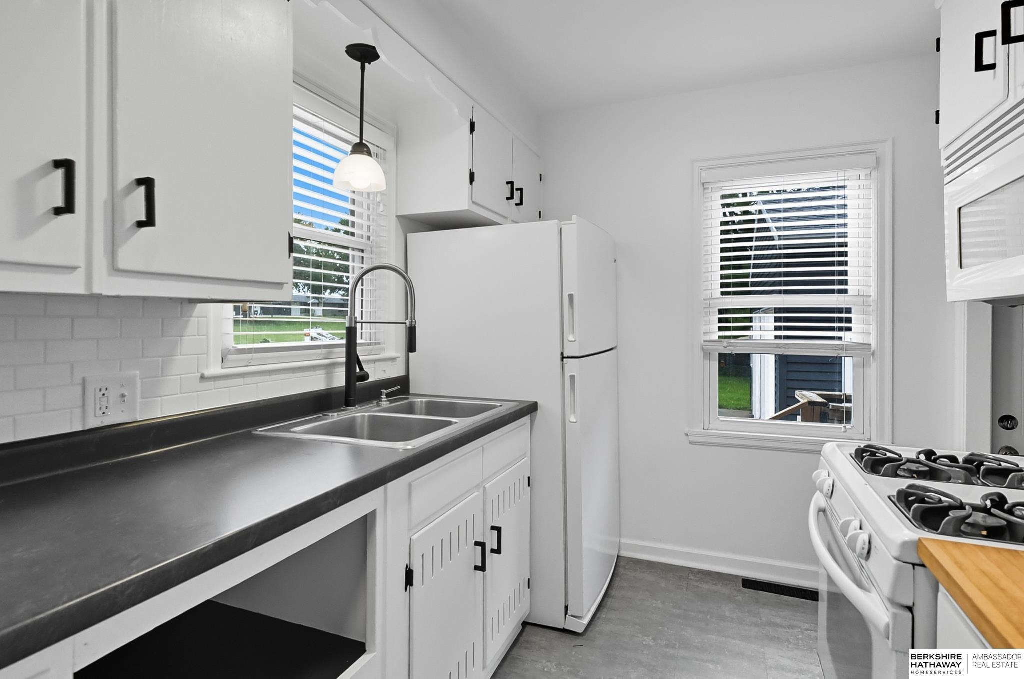 Wahoo, Nebraska 68066, United States, 4 Bedrooms Bedrooms, ,2 BathroomsBathrooms,Residential,Pending,212761