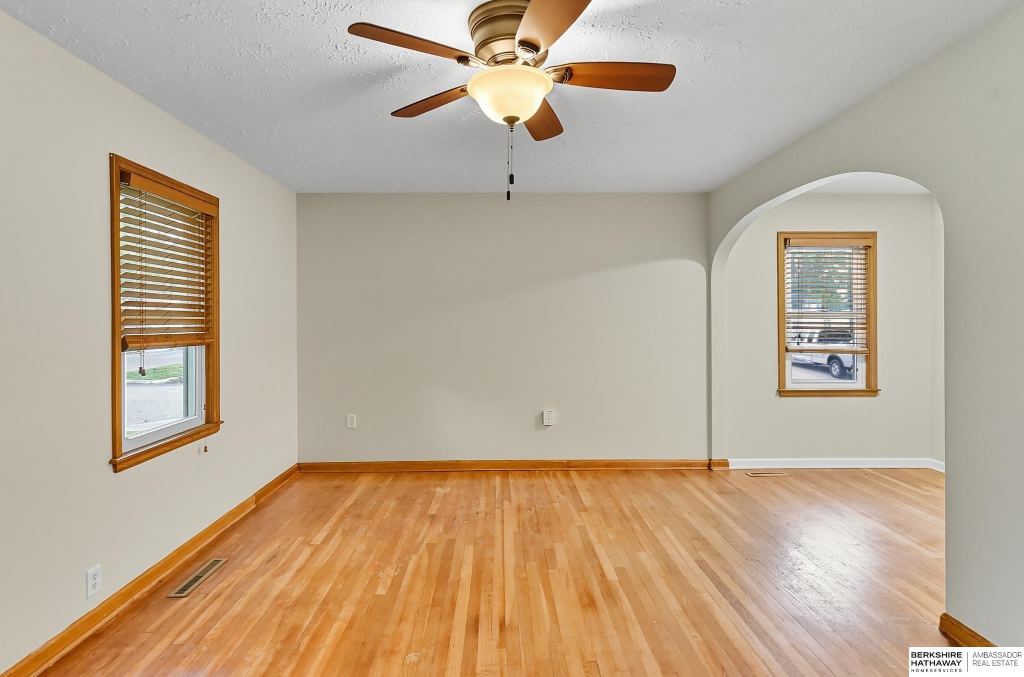 Wahoo, Nebraska 68066, United States, 4 Bedrooms Bedrooms, ,2 BathroomsBathrooms,Residential,Pending,212761