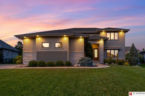 Photo of 21034 X Street, Omaha, NE 68022 (MLS # 22606029)