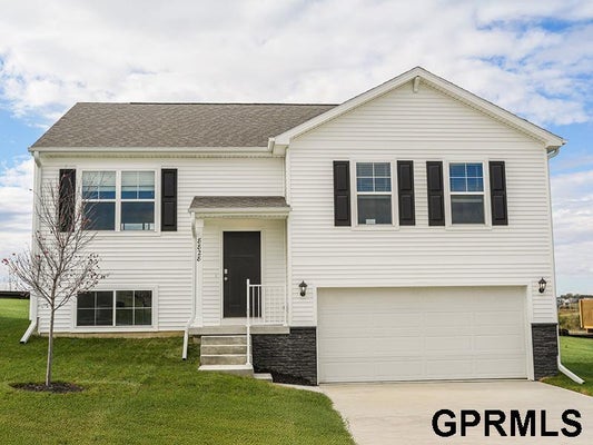 13637 READ ST, OMAHA, NE 68142 - Image c3d02b76c56fd56363020a93c8b0bb2f/368174056