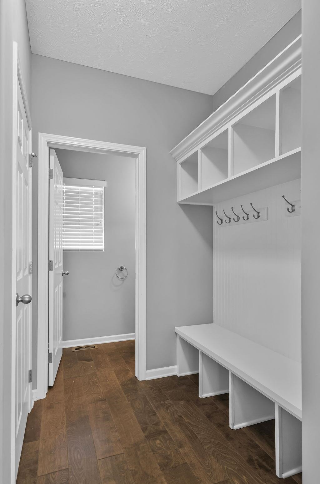 Omaha, Nebraska 68136, United States, 5 Bedrooms Bedrooms, ,2 BathroomsBathrooms,Residential,Active,173535