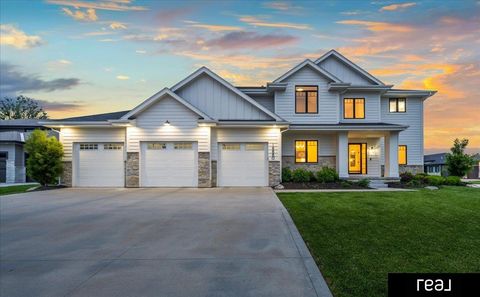 Photo of 18880 Patrick Circle, Elkhorn, NE 68022 (MLS # 22525263)