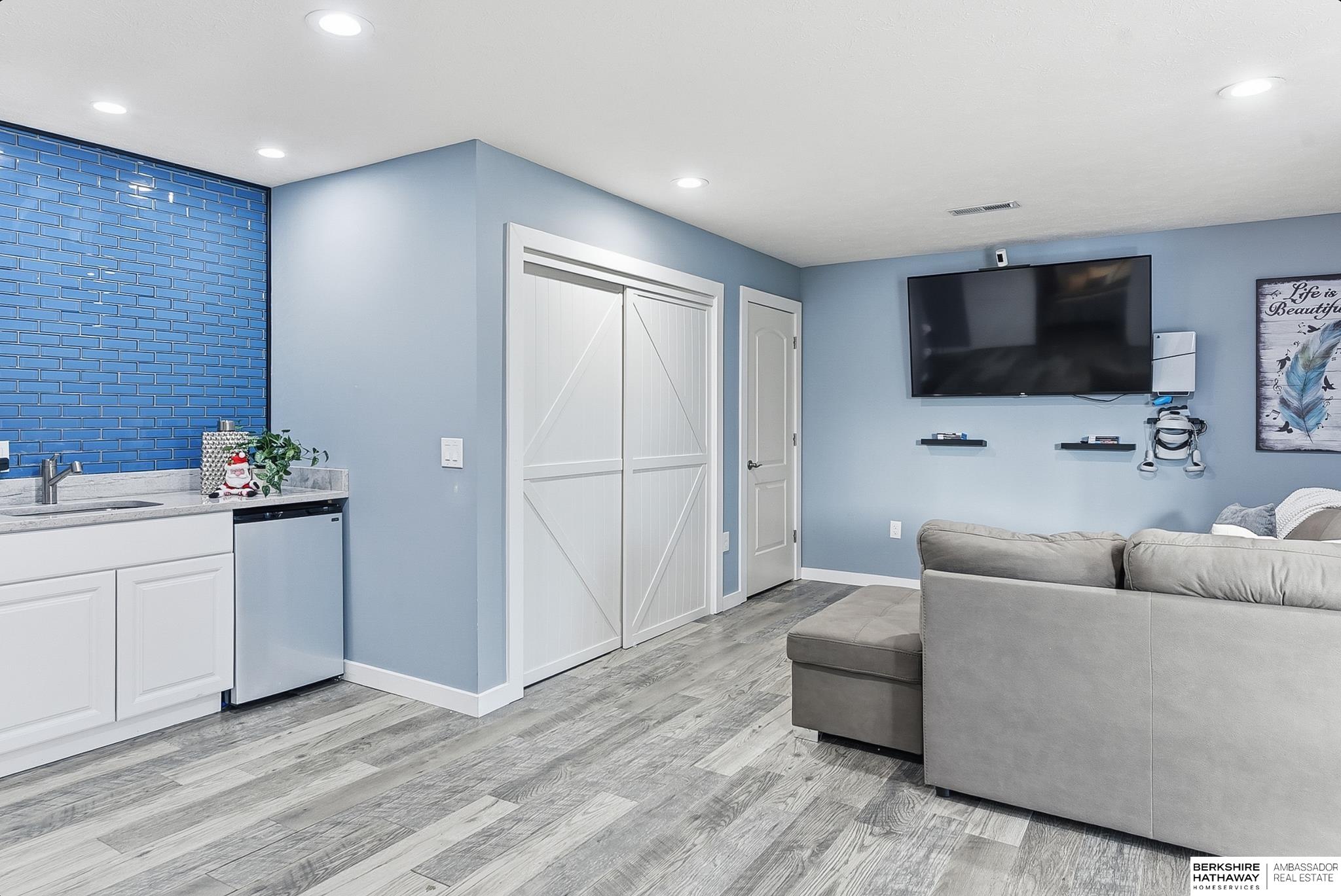 Bennington, Nebraska 68007, United States, 5 Bedrooms Bedrooms, ,3 BathroomsBathrooms,Residential,Active,254687