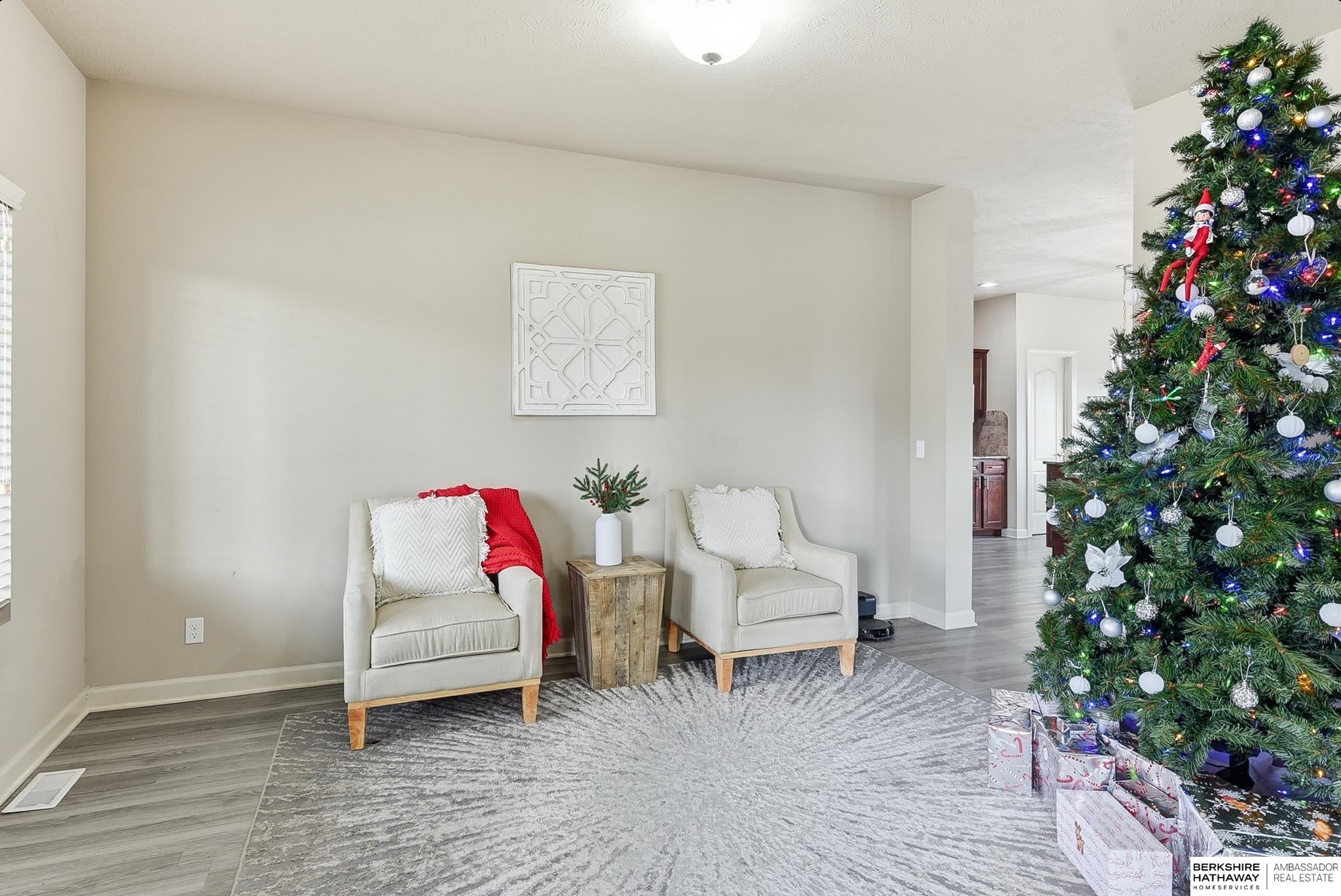 Bennington, Nebraska 68007, United States, 5 Bedrooms Bedrooms, ,3 BathroomsBathrooms,Residential,Active,254687