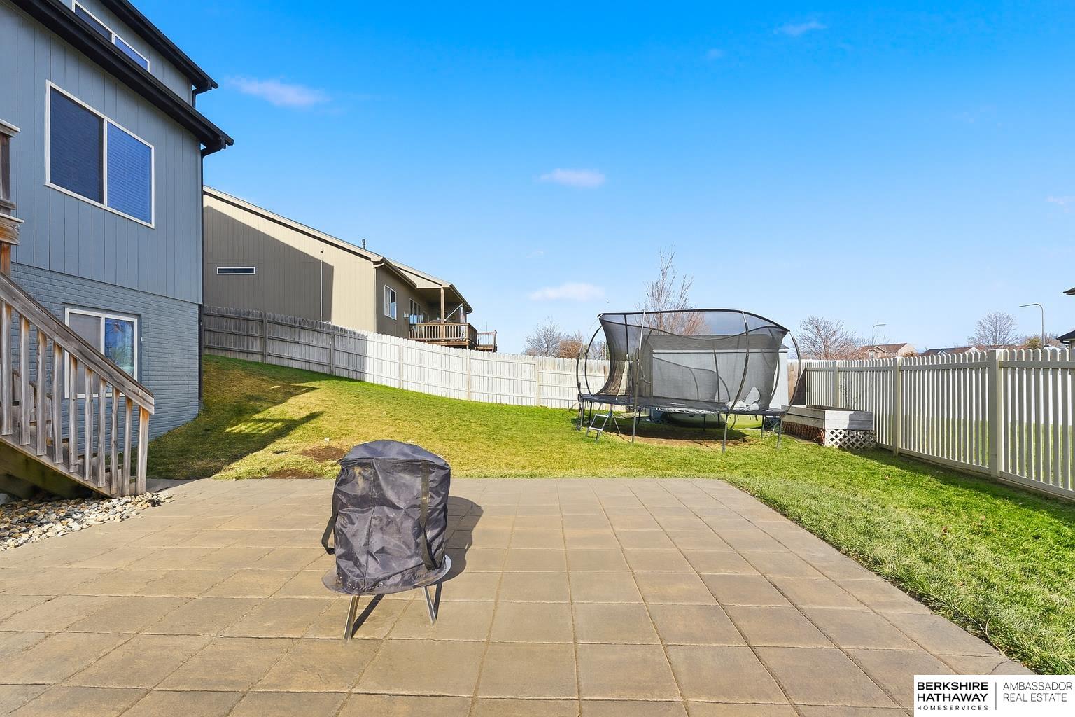 Bennington, Nebraska 68007, United States, 5 Bedrooms Bedrooms, ,3 BathroomsBathrooms,Residential,Active,254687