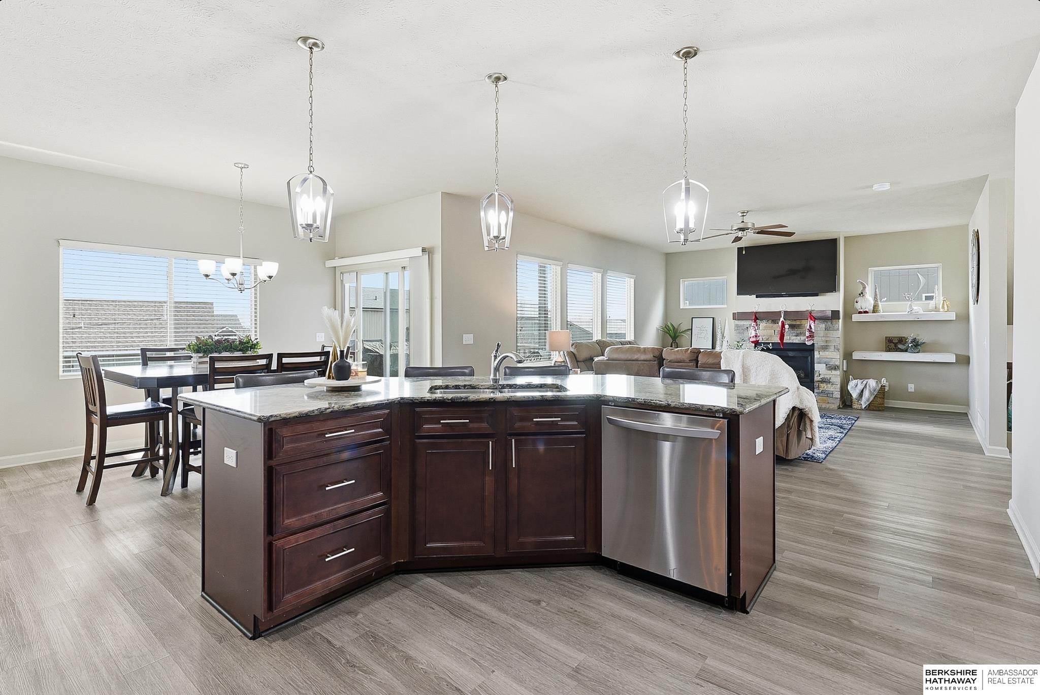 Bennington, Nebraska 68007, United States, 5 Bedrooms Bedrooms, ,3 BathroomsBathrooms,Residential,Active,254687