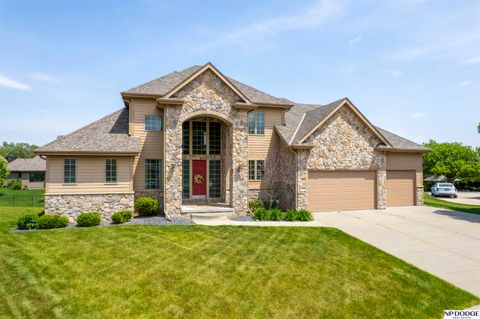 Photo of 7413 N 116th Avenue Circle, Omaha, NE 68142 (MLS # 22613599)