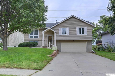 Photo of 2602 N 113th Street, Omaha, NE 68164 (MLS # 22627454)