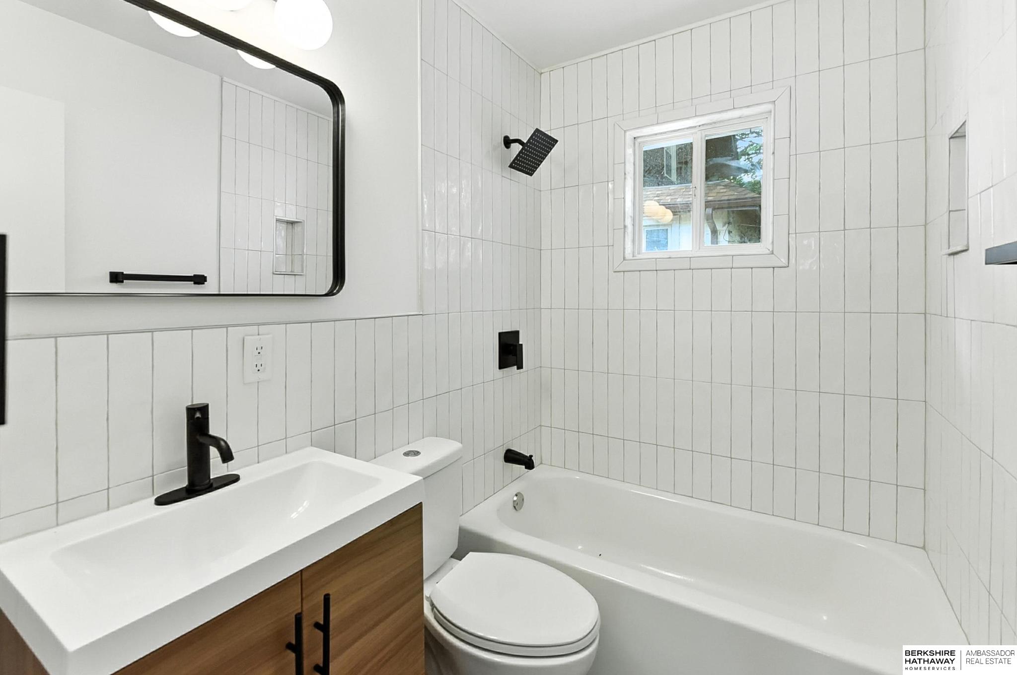 Omaha, Nebraska 68105, United States, 1 Bedroom Bedrooms, ,1 BathroomBathrooms,Residential,Active,154088