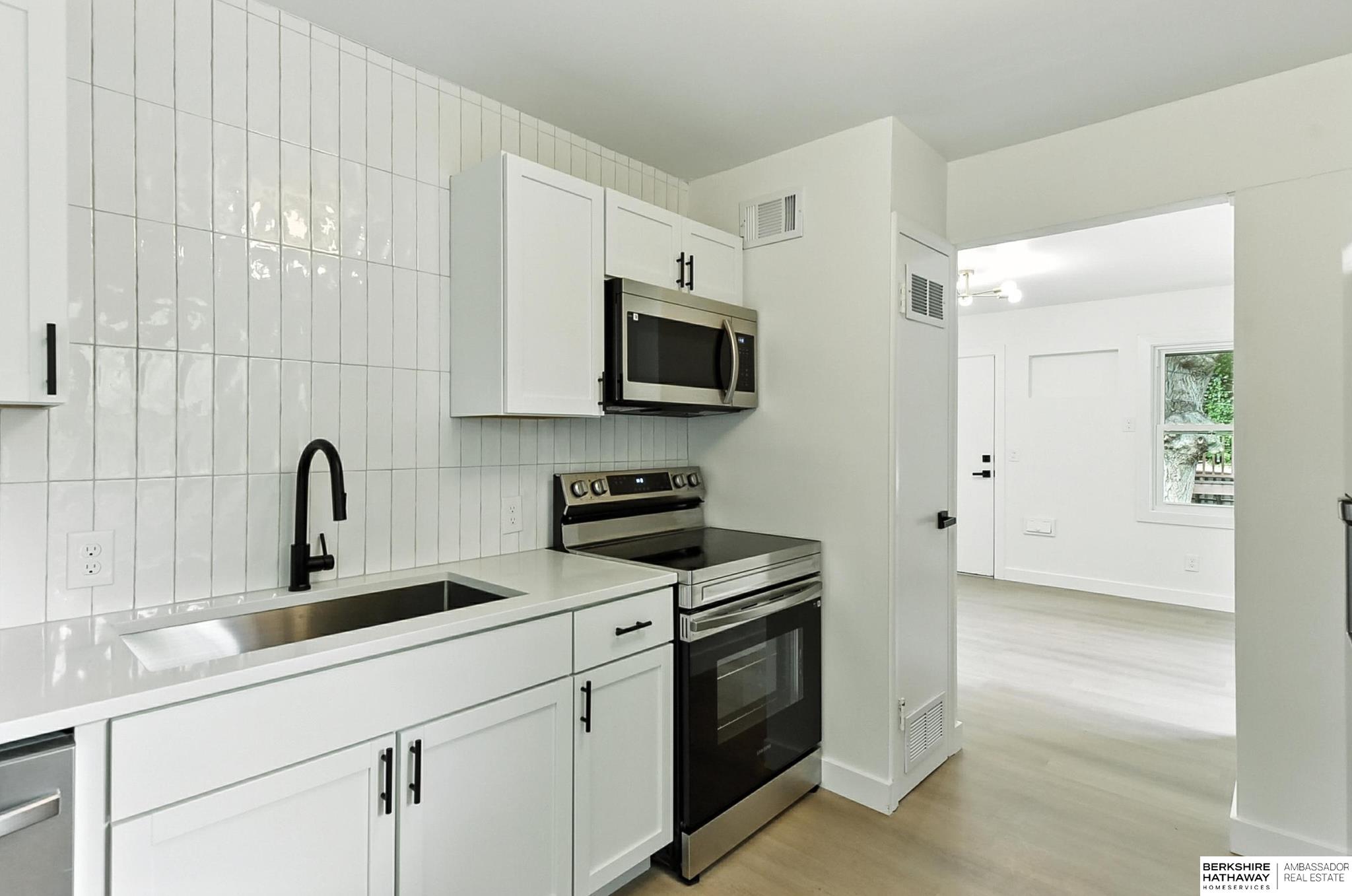 Omaha, Nebraska 68105, United States, 1 Bedroom Bedrooms, ,1 BathroomBathrooms,Residential,Active,154088