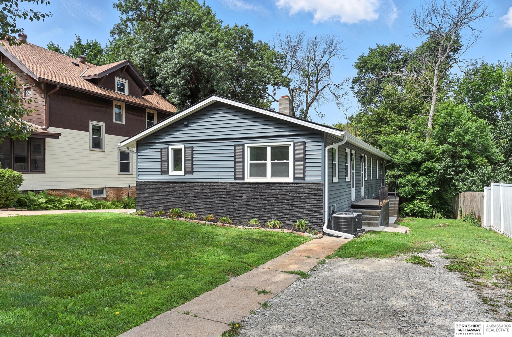 Omaha, Nebraska 68105, United States, 1 Bedroom Bedrooms, ,1 BathroomBathrooms,Residential,Active,154088