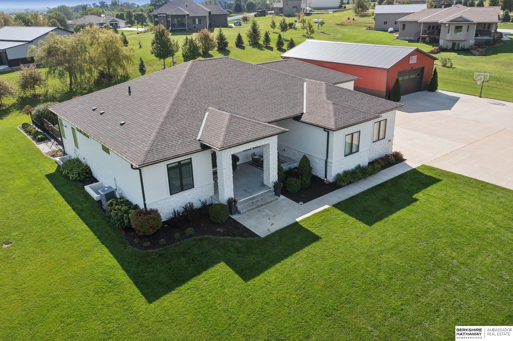 Eagle, Nebraska 68347, United States, 5 Bedrooms Bedrooms, ,3 BathroomsBathrooms,Residential,Active,217111