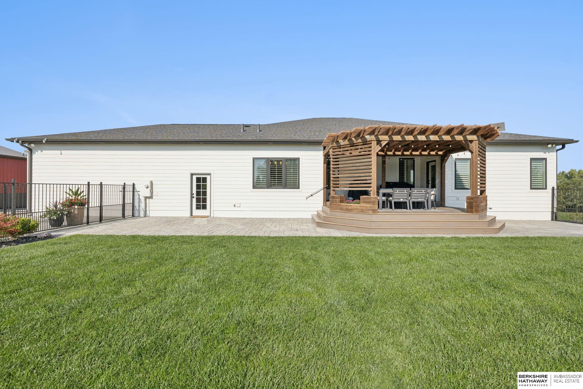 Eagle, Nebraska 68347, United States, 5 Bedrooms Bedrooms, ,3 BathroomsBathrooms,Residential,Active,217111